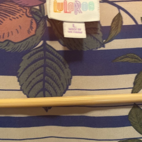 Lularoe kimono - Picture 2 of 3